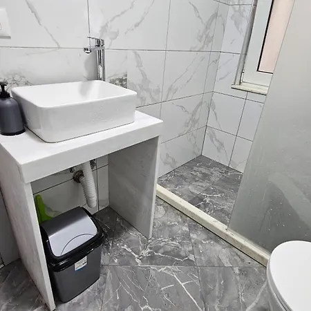 Next To Coco's Appartement *