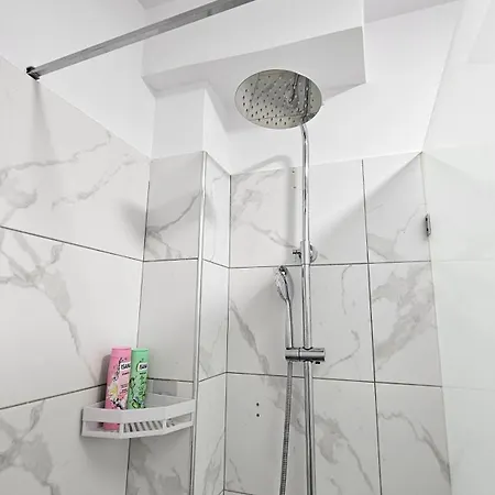 Appartement Next To Coco's Tirana