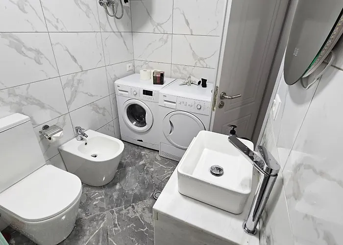 Apartment Next To Coco's