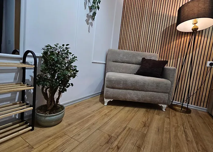 Apartment Next To Coco's *